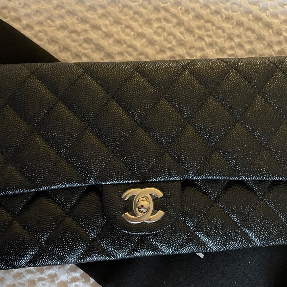 NEW Chanel 21A Classic Caviar Clutch Black GHW - Picture 9 of 11